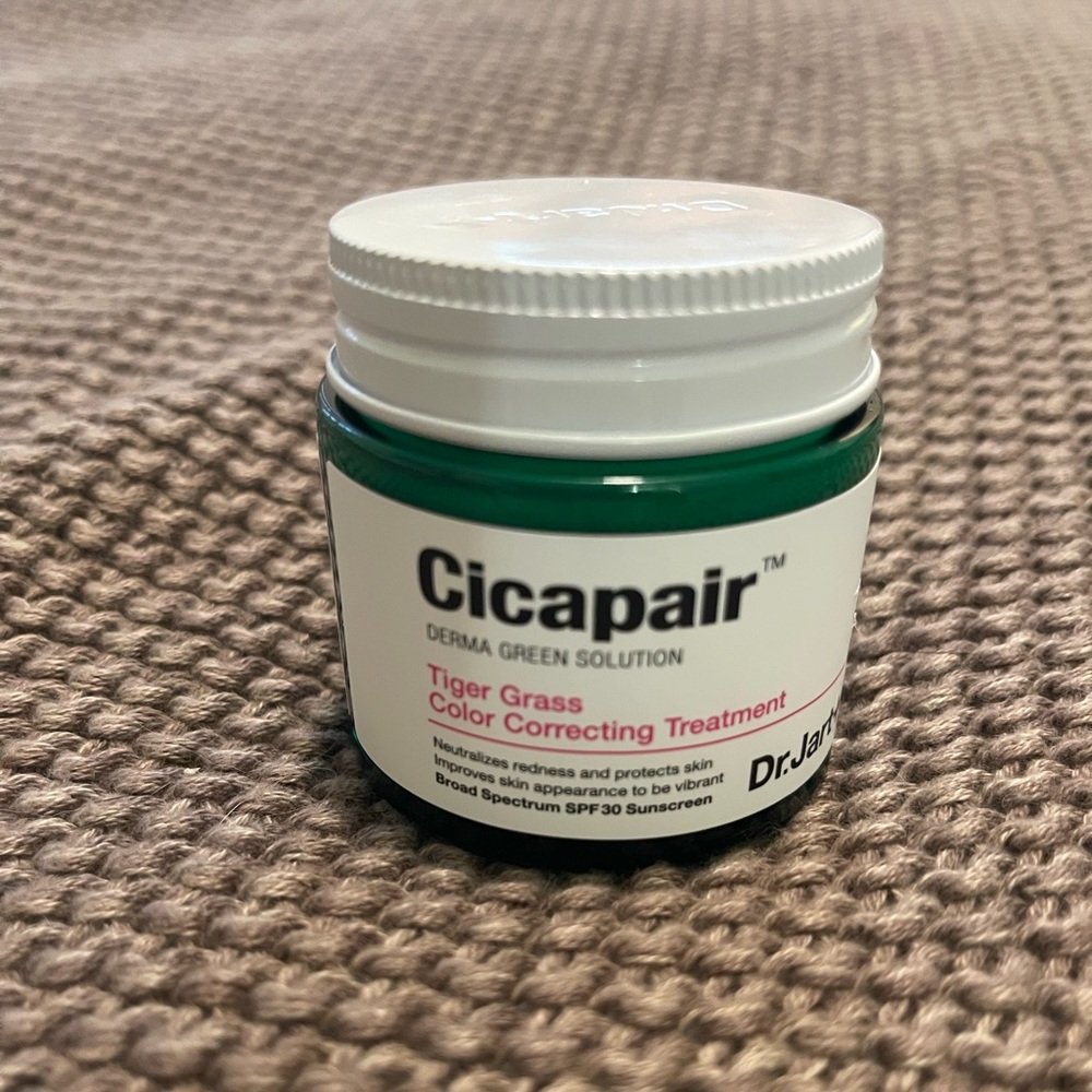 Dr. Kart cicapair tiger grass color correcting treatment
